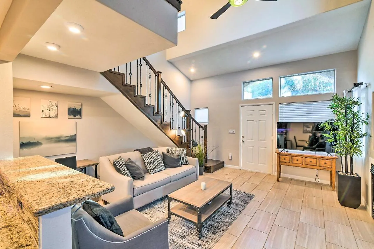 度假居 Contemporary Vegas Townhome With Community Pool 拉斯维加斯